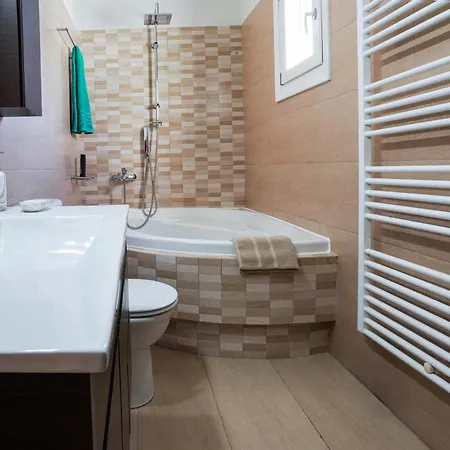 בית נופש Syros Sun - Terrace Open Views Near Airport Rozia