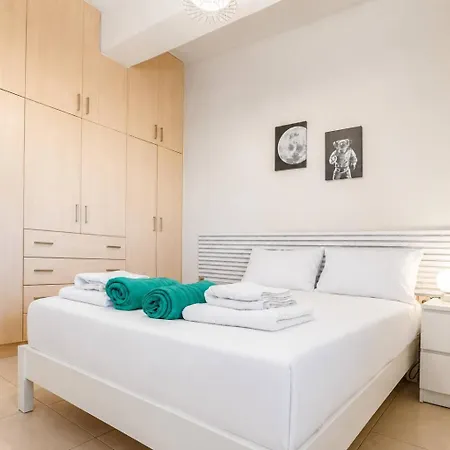 בית נופש Syros Sun - Terrace Open Views Near Airport